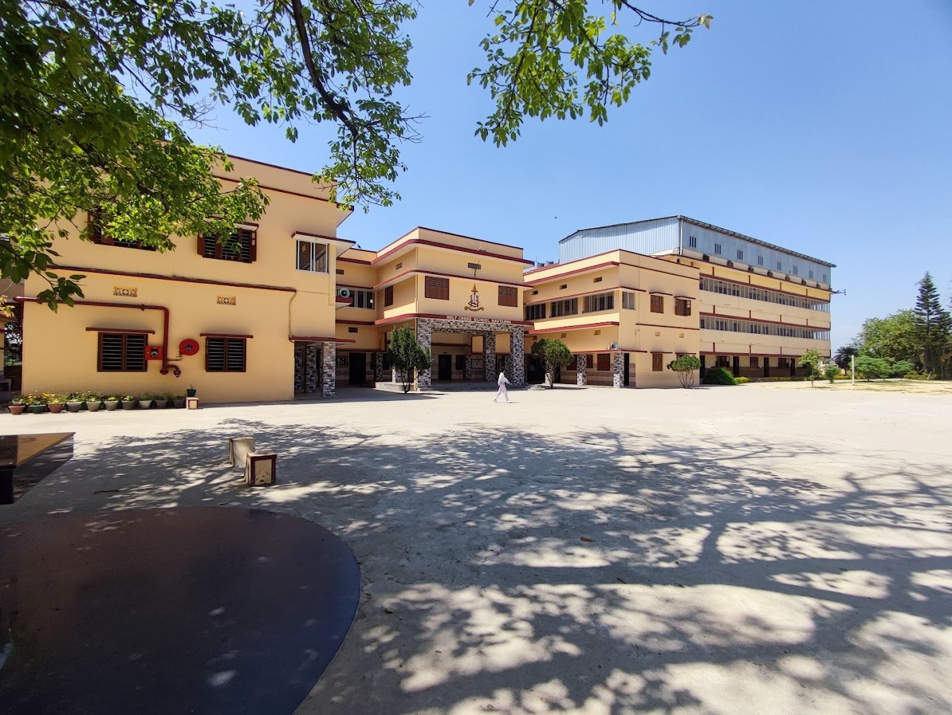 Holy Cross Senior Secondary School, Nautanwa