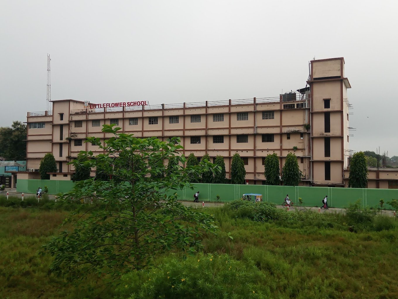 Little Flower Senior Secondary School, Maharajganj
